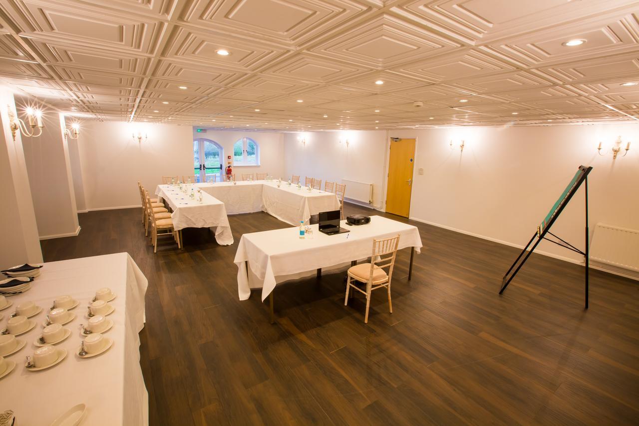 Gray Manor Hotel Cholderton Ngoại thất bức ảnh