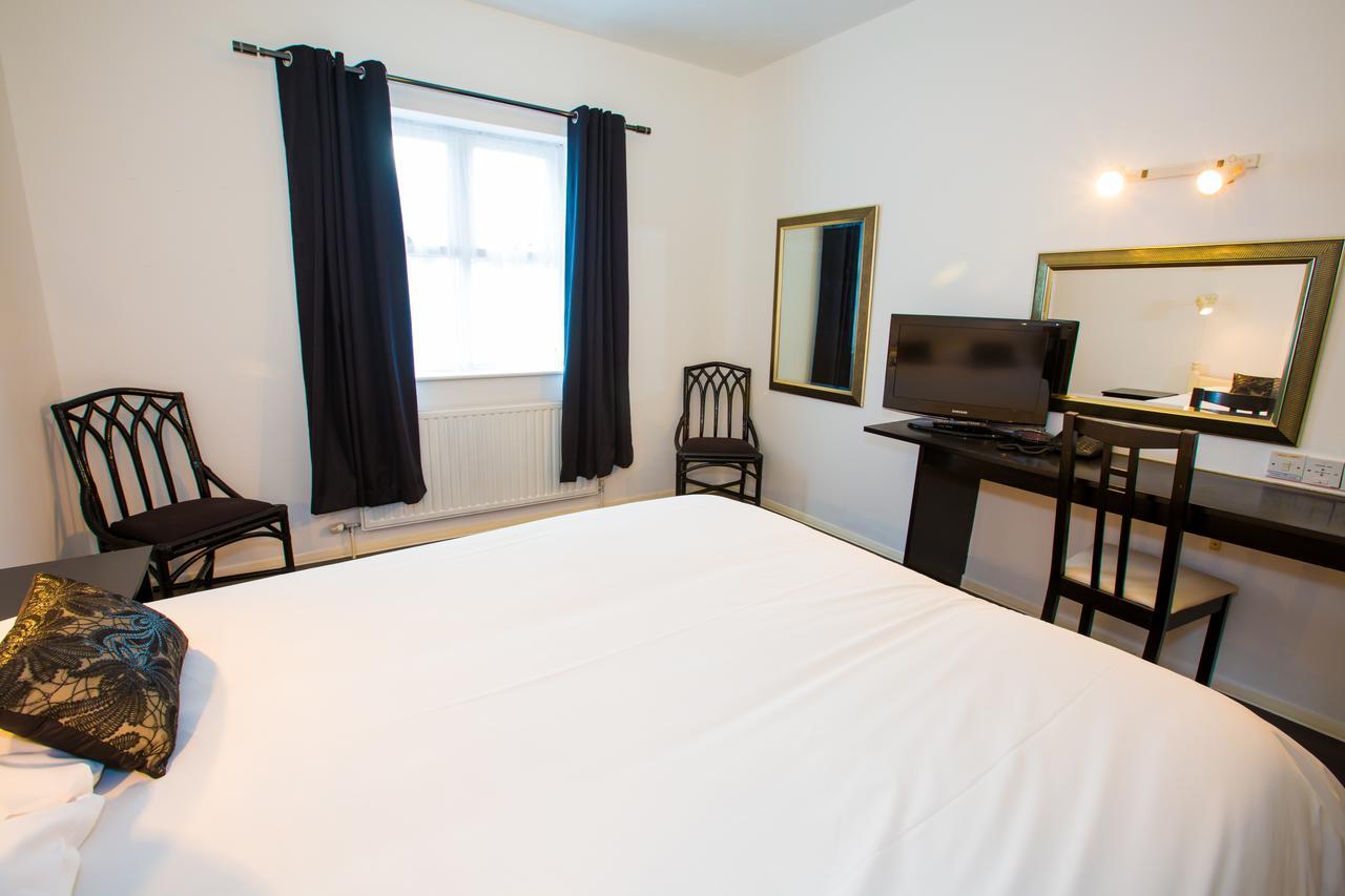 Gray Manor Hotel Cholderton Ngoại thất bức ảnh