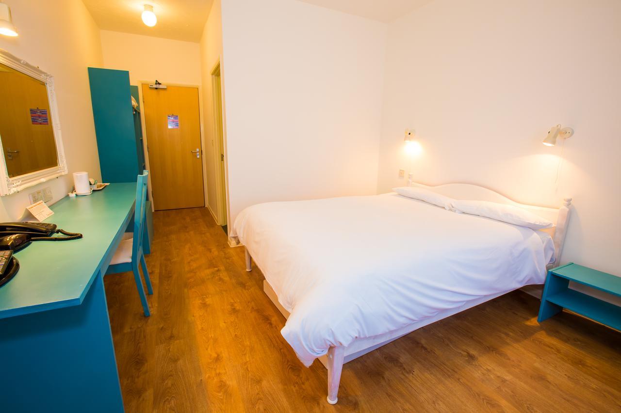 Gray Manor Hotel Cholderton Ngoại thất bức ảnh